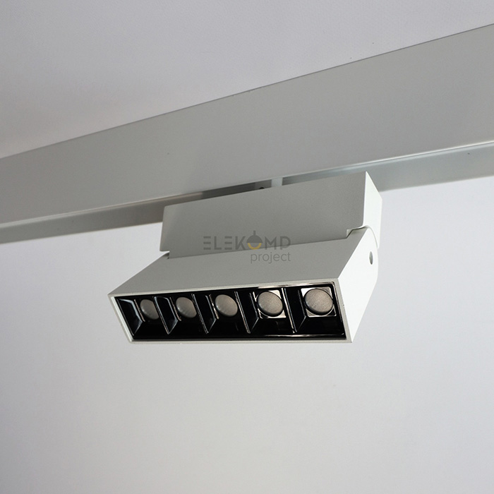 Трековий світильник 36 Elekomp Track Світильник "Книга 30°" 10Вт 4000К DIMM White 248153