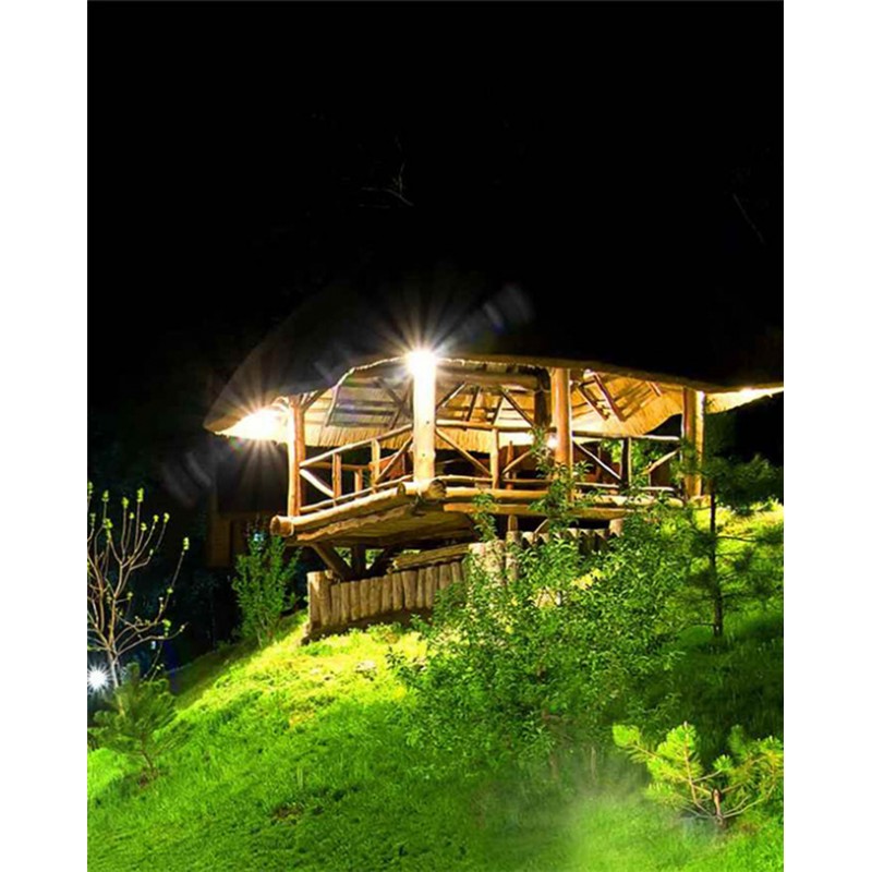 Уличный светильник на солнечной батарее Goldlux 323125 Trio LED 3x0,6W 6000K 600Lm IP44 черный