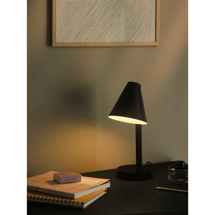 Настольная лампа Nordlux 2512305003 Wilmer E14 1x40W IP20 черная Настольная лампа Nordlux 2512305003 Wilmer E14 1x40W IP20 черная