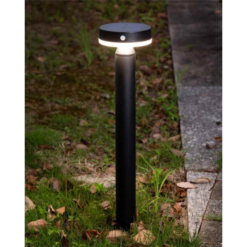 Вуличний світильник на сонячній батареї Goldlux 329790 Gwinea LED 1x4,5W 4000K 400Lm IP44 чорний