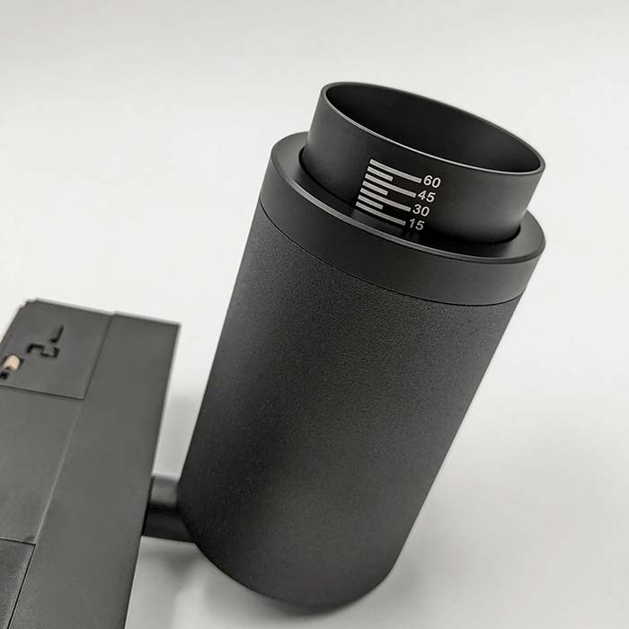 Магнитный трековый светильник Skarlat RGD2028 12W BK 3000K Neo Магнитный трековый светильник Skarlat RGD2028 12W BK 3000K Neo