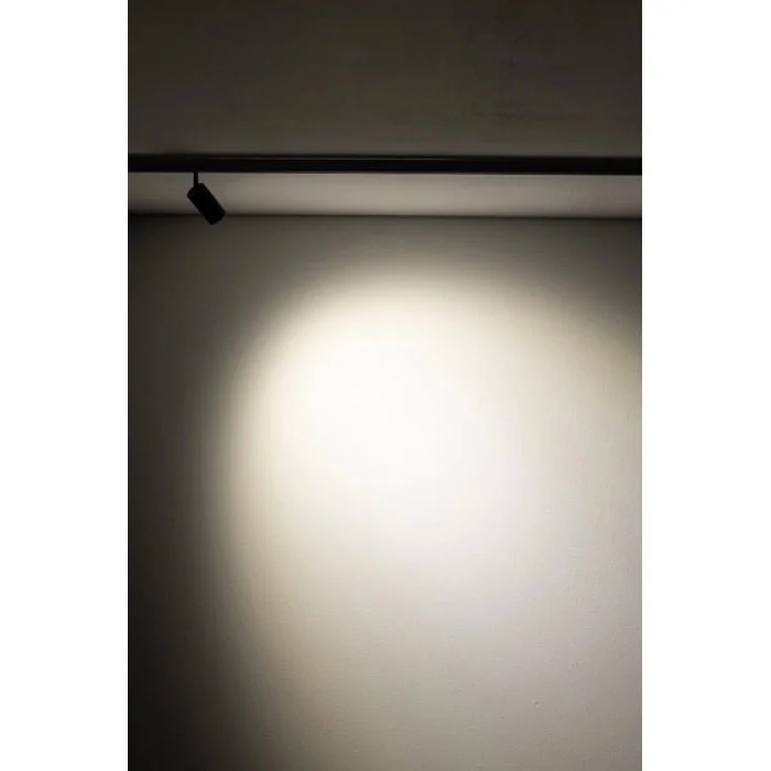 Магнитный трековый светильник Nowodvorski 11714 NANO-LVM Spot Zoom LED 1x5W 3000K 290Lm IP20 черный Магнитный трековый светильник Nowodvorski 11714 NANO-LVM Spot Zoom LED 1x5W 3000K 290Lm IP20 черный
