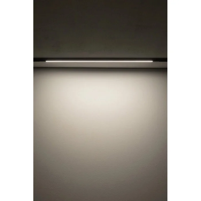 Магнитный трековый светильник Nowodvorski 11717 NANO-LVM Line LED 1x6W 3000K 100Lm IP20 черный Магнитный трековый светильник Nowodvorski 11717 NANO-LVM Line LED 1x6W 3000K 100Lm IP20 черный